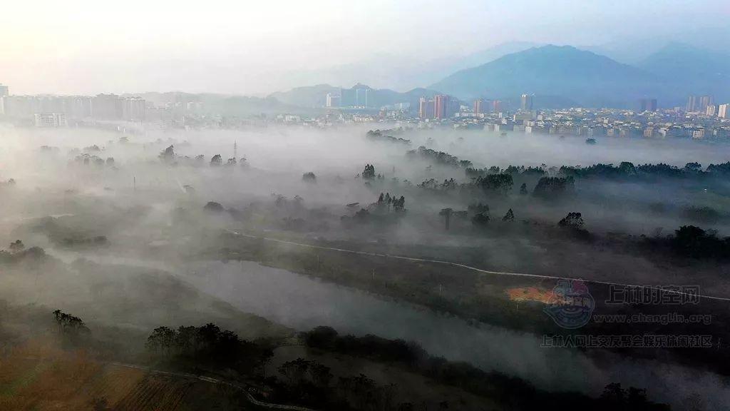 非法营运还超员 “黑车”司机被现场查获